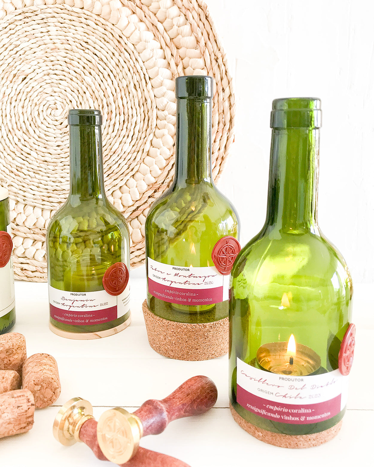 Velas e Castiçal de Garrafa de Vinho • Coleção Wineyard