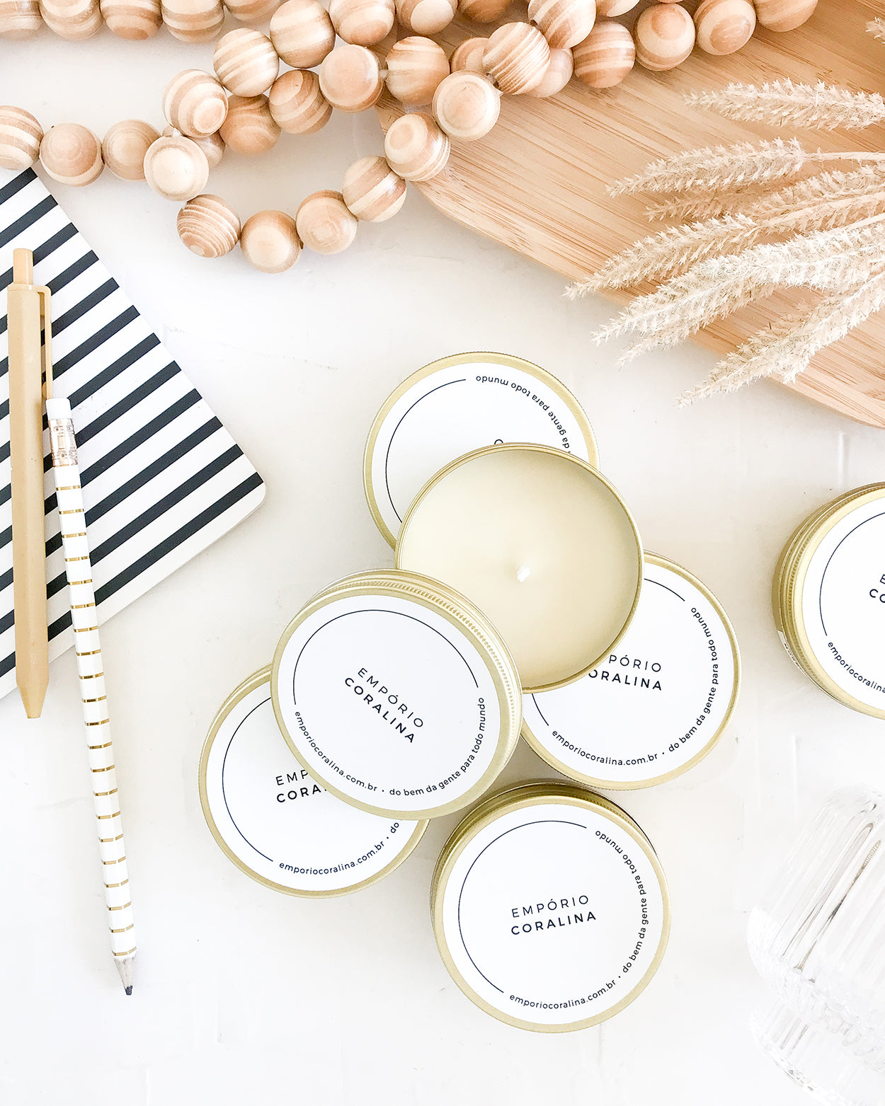 Vela Aromática Vegana • Travel Tin • Dourada