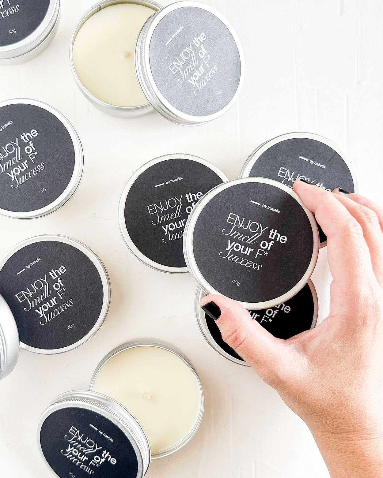 Brindes Personalizados • Vela Aromática Travel Tin → 10 Unidades