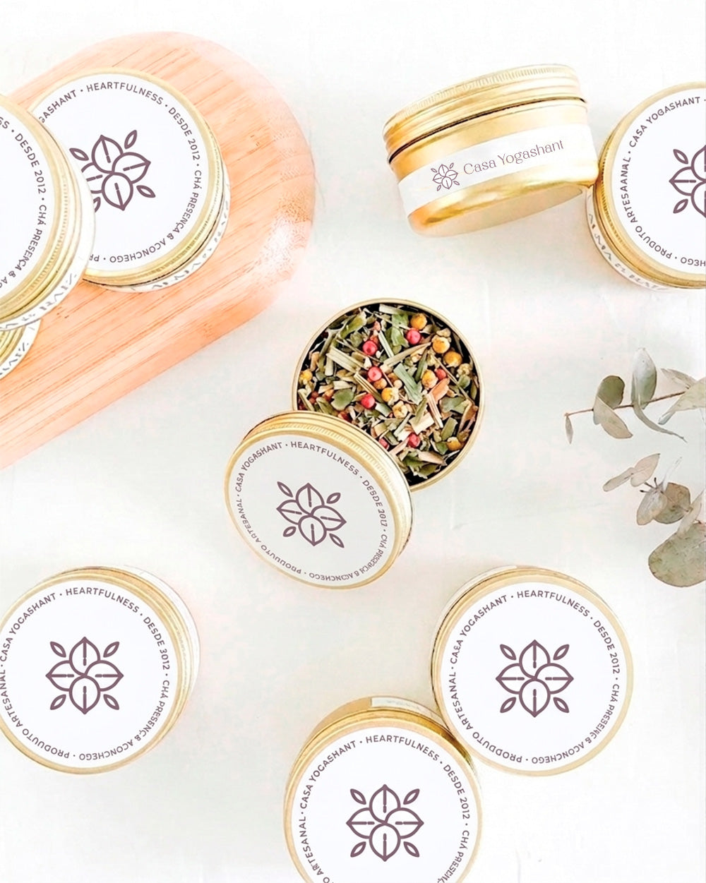 Brindes Personalizados • Chá Presença & Aconchego • Lata Travel Tin → 10 Unidades